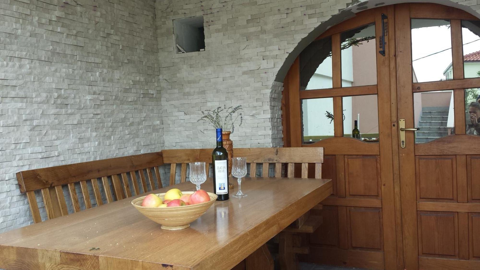 Dolcek Apartma Krvavica